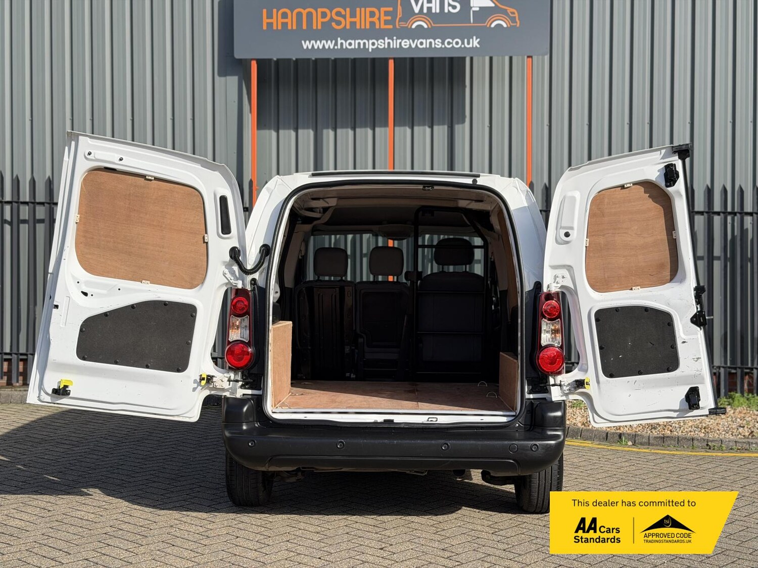 Used Citroen Berlingo 2015 for sale - 76344881: Photo 17