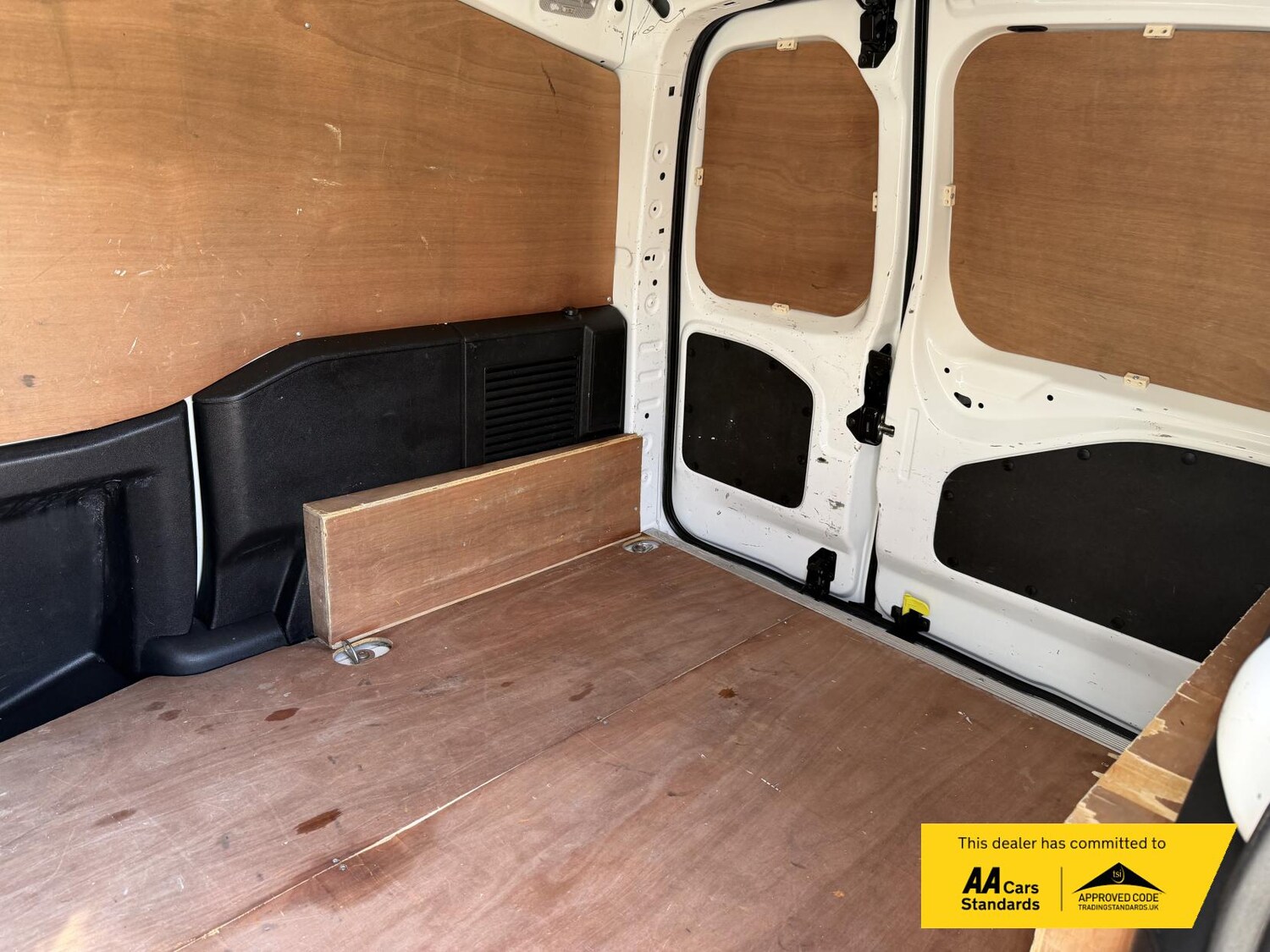 Used Citroen Berlingo 2015 for sale - 76344881: Photo 23