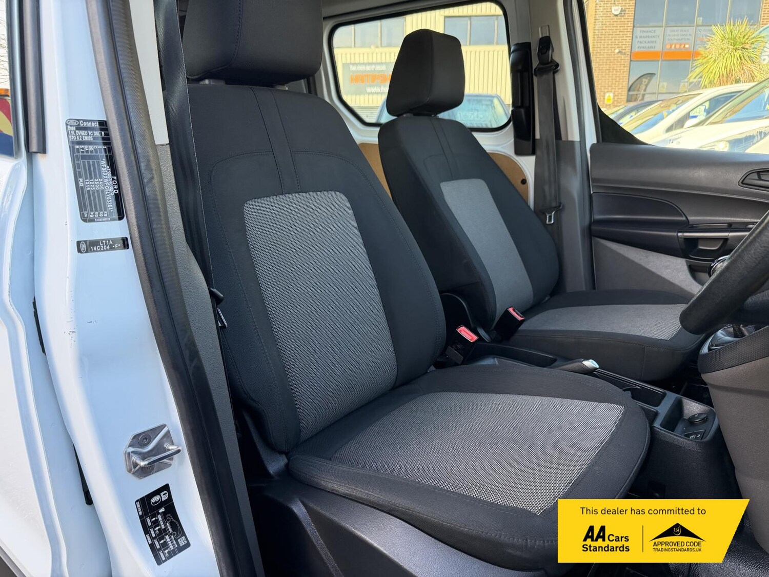 Used Ford Transit Connect 2020 for sale - 76412313: Photo 11