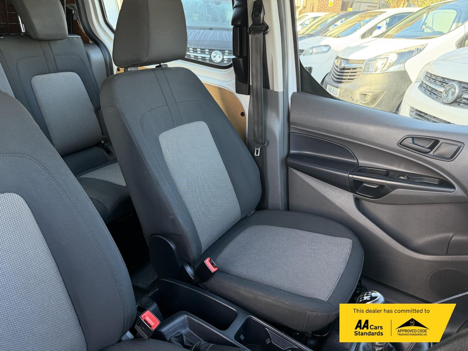 Used Ford Transit Connect 2020 for sale - 76412313: Photo 12