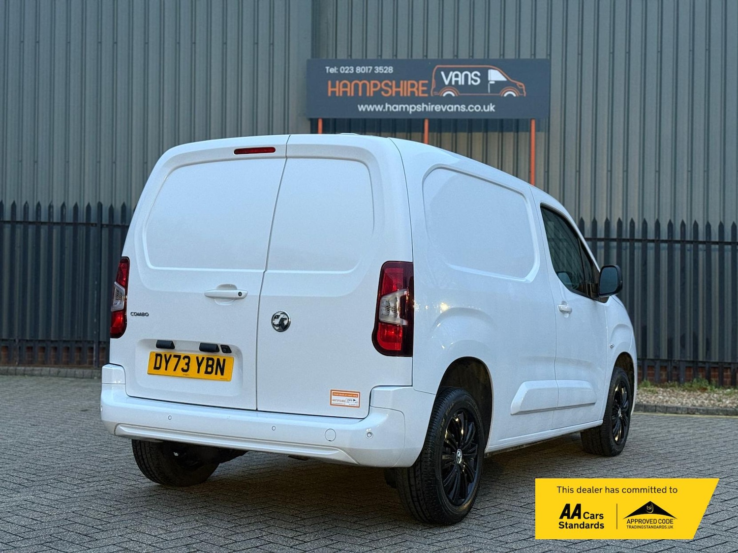 Used Vauxhall Combo 2023 for sale - 77063589: Photo 3