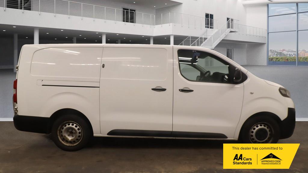 Used Vauxhall Vivaro 2019 for sale - 76379623: Photo 5