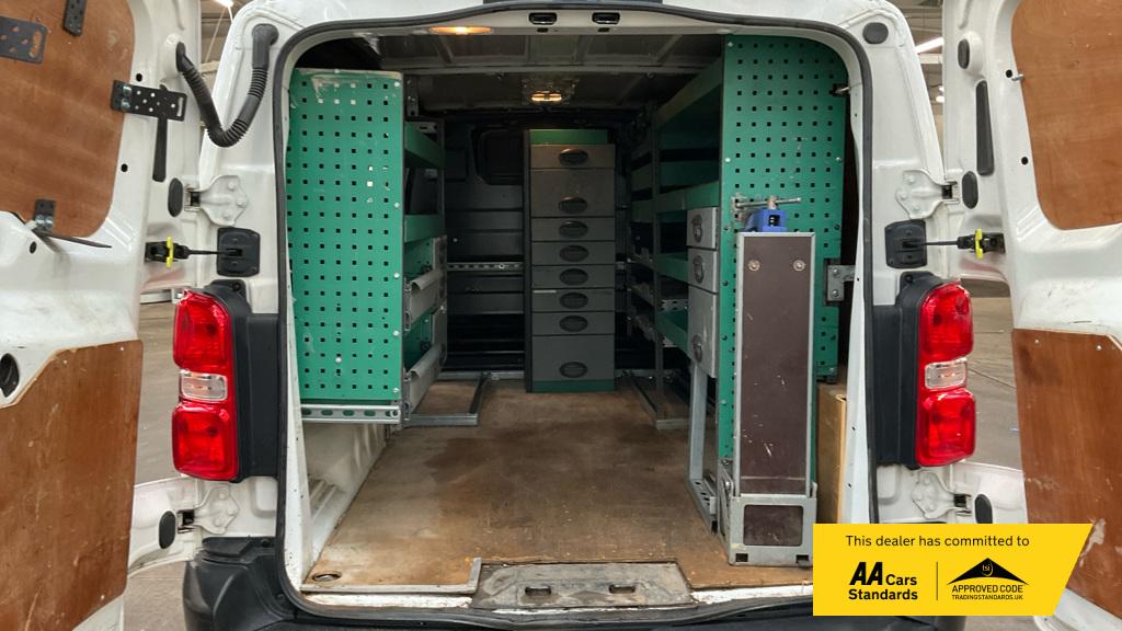 Used Vauxhall Vivaro 2019 for sale - 76379623: Photo 7