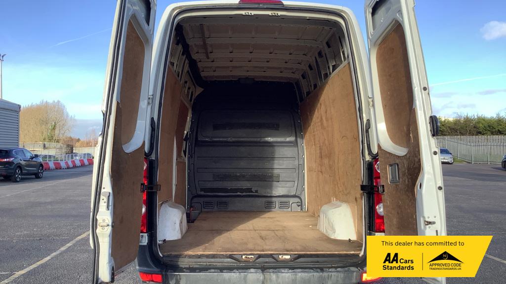 Used Volkswagen Crafter 2009 for sale - 76941926: Photo 2