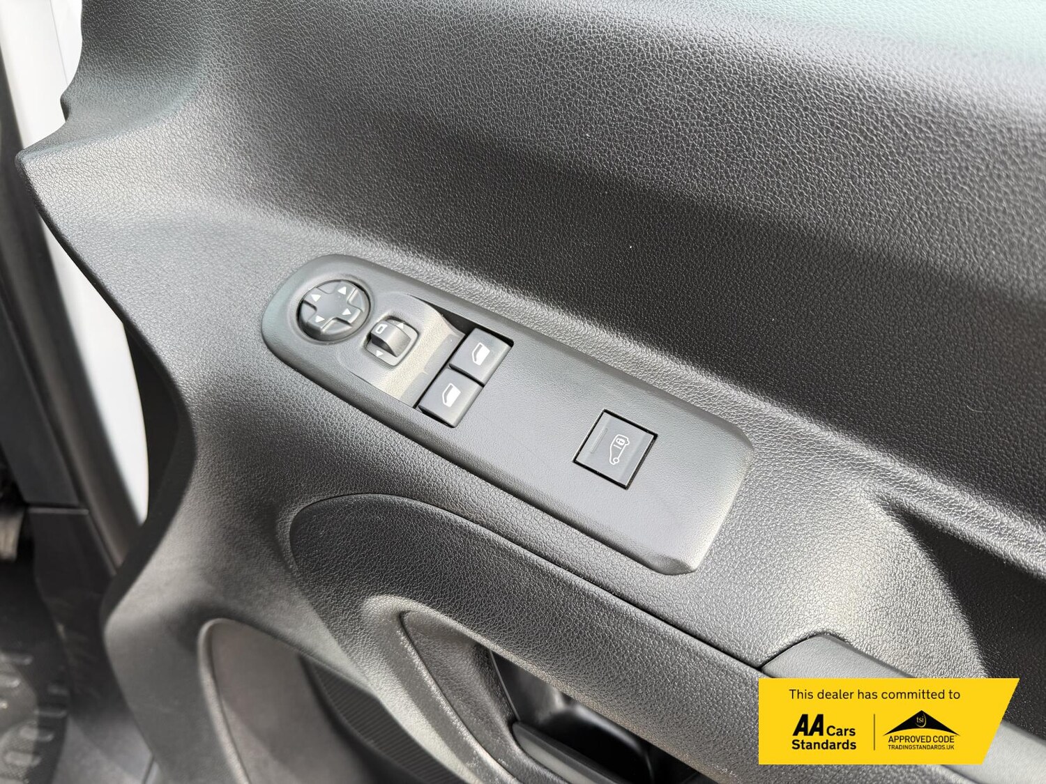 Used Peugeot Partner 2024 for sale - 77877849: Photo 36