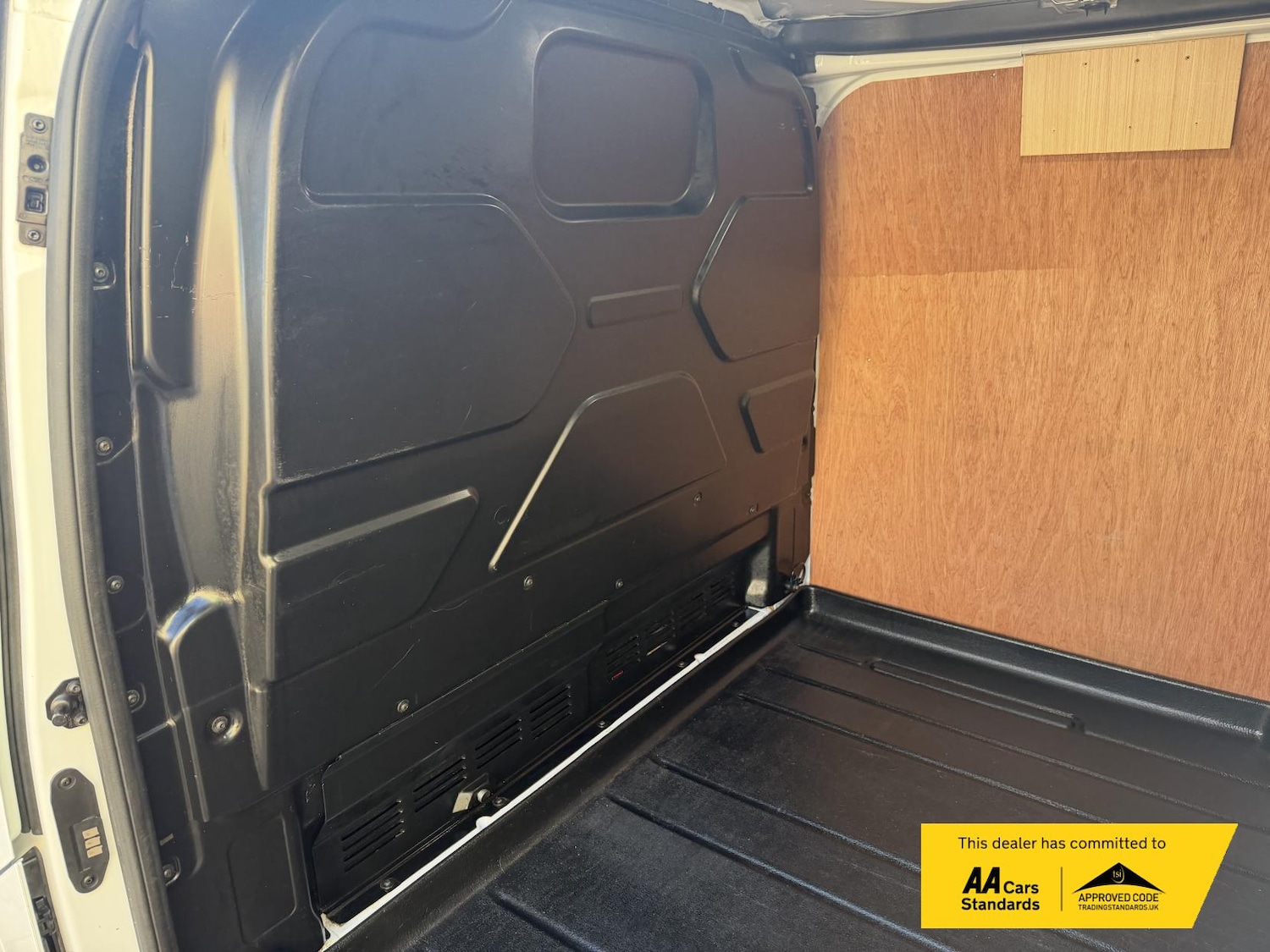 Used Ford Transit Custom 2021 for sale - 76652976: Photo 25