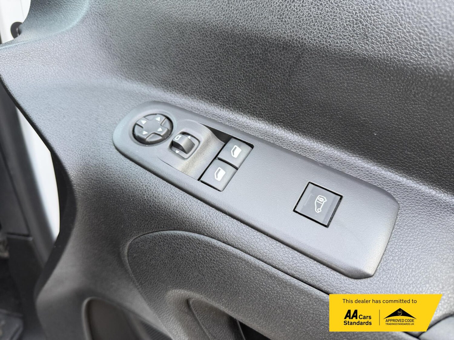 Used Vauxhall Combo 2020 for sale - 76557324: Photo 38