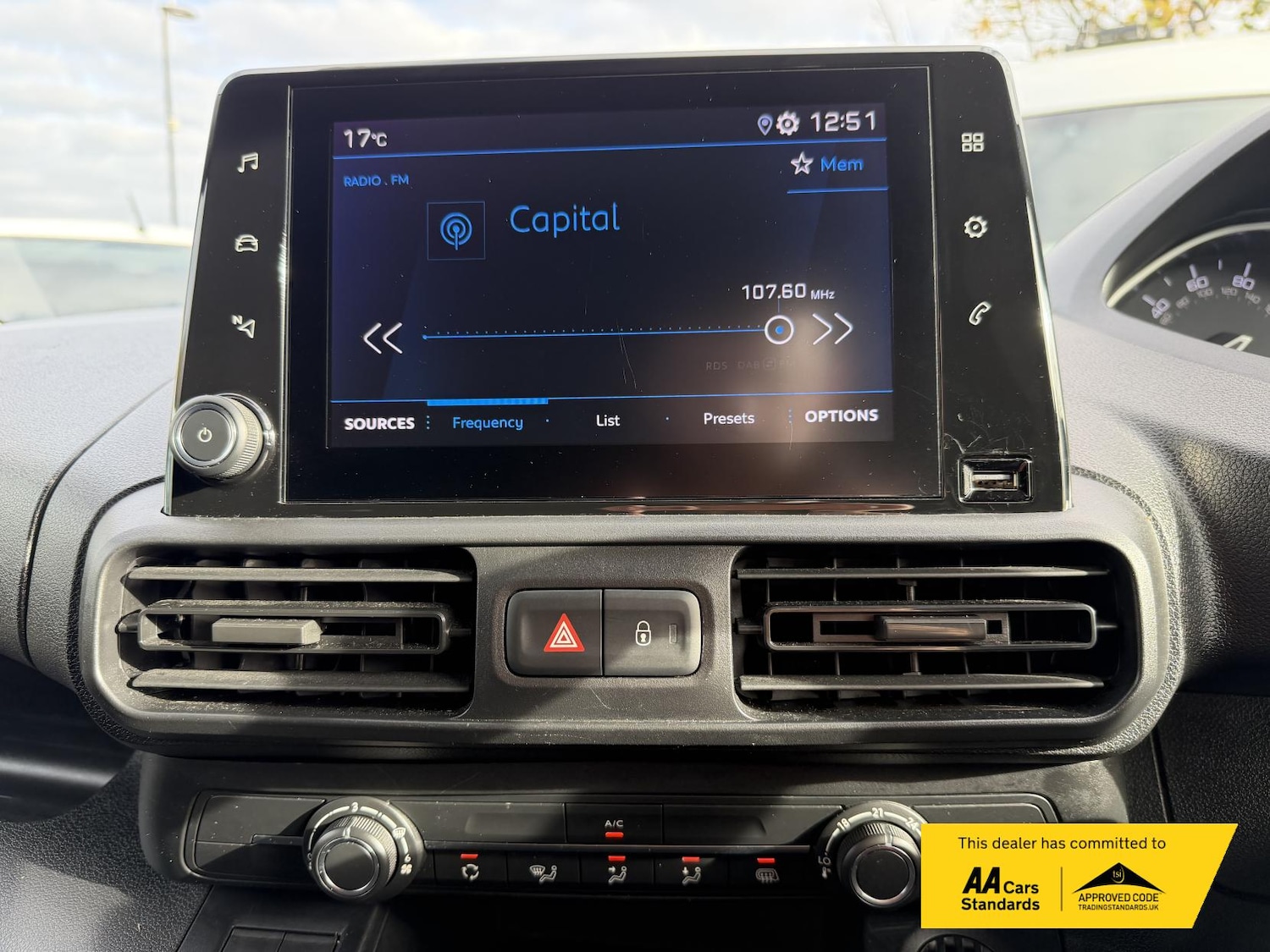 Used Peugeot Partner 2024 for sale - 76557327: Photo 32