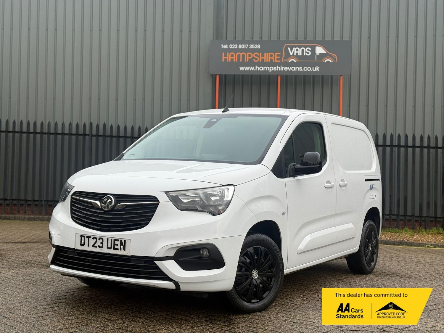 Used Vauxhall Combo 2023 for sale - 76960684: Photo 2