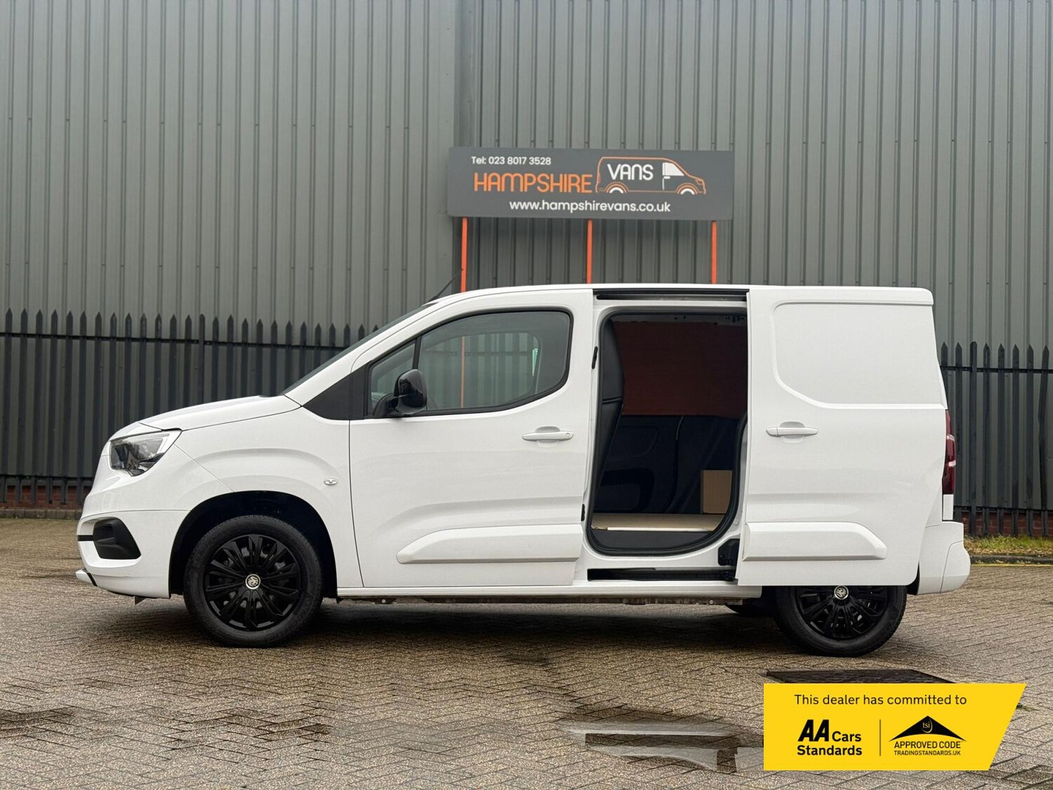 Used Vauxhall Combo 2023 for sale - 76960684: Photo 6