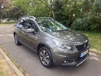 Used Peugeot 2008 2019 for sale - 79570162: Photo