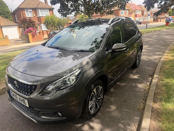 Used Peugeot 2008 2019 for sale - 79570162: Photo