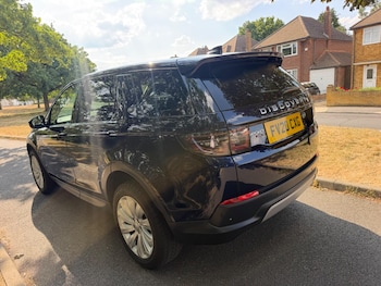 Used Land Rover Discovery Sport 2020 for sale - 79570166: Photo