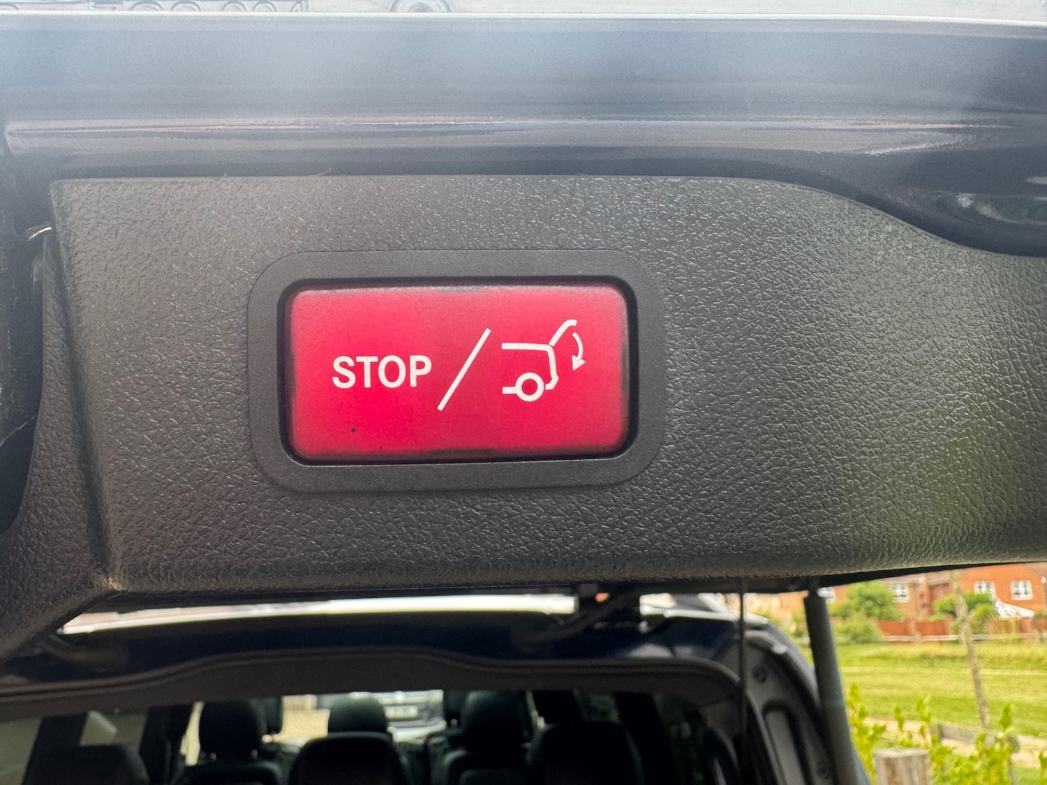 Used Mercedes-Benz V-Class 2018 for sale - 76918739: Photo 11