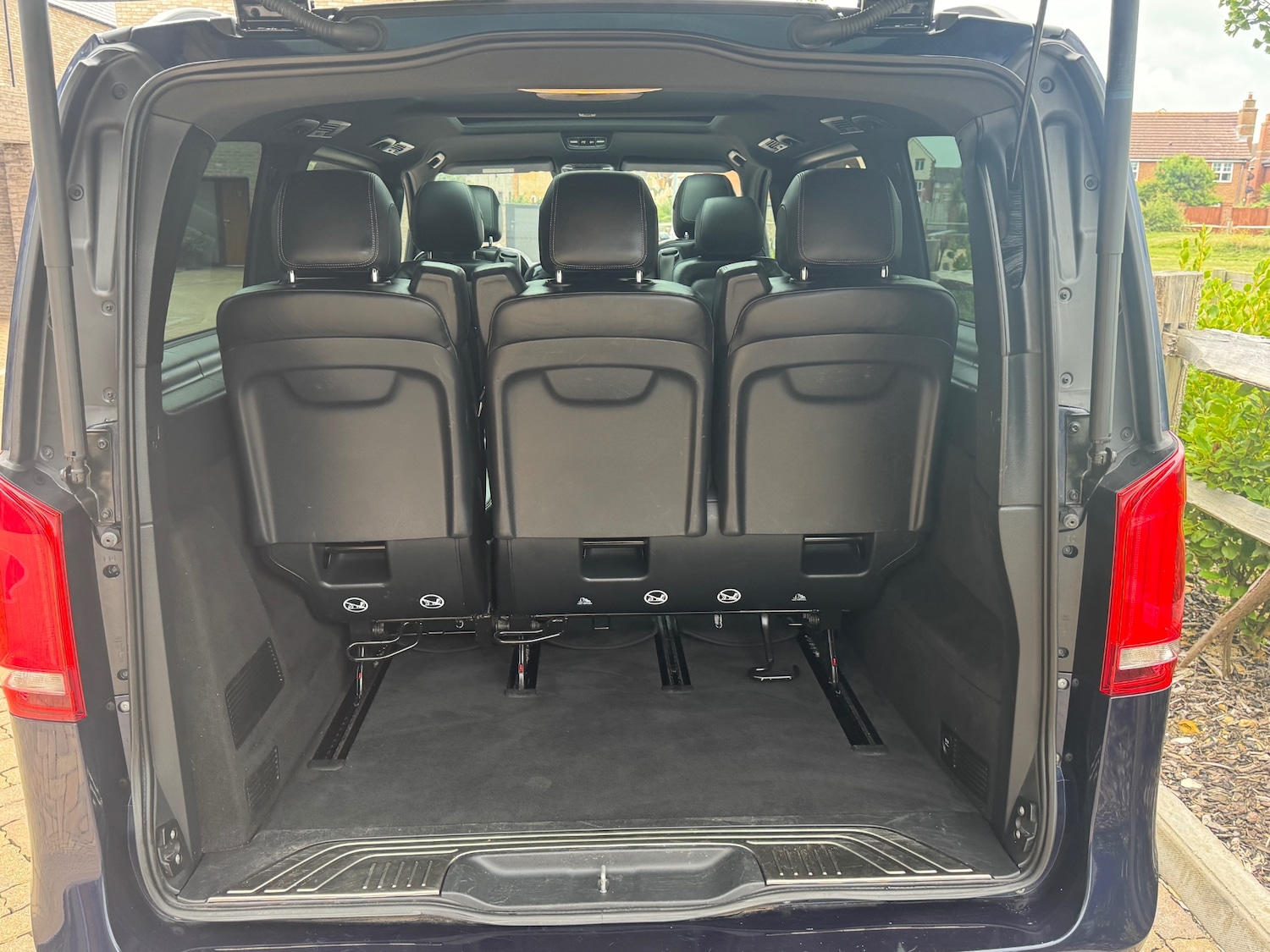 Used Mercedes-Benz V-Class 2018 for sale - 76918739: Photo 14