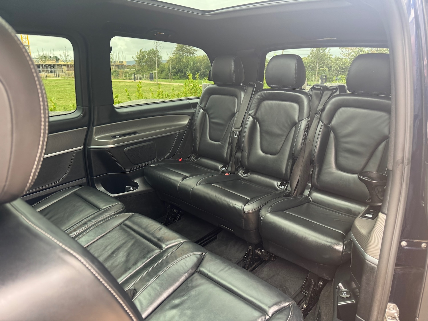 Used Mercedes-Benz V-Class 2018 for sale - 76918739: Photo 19