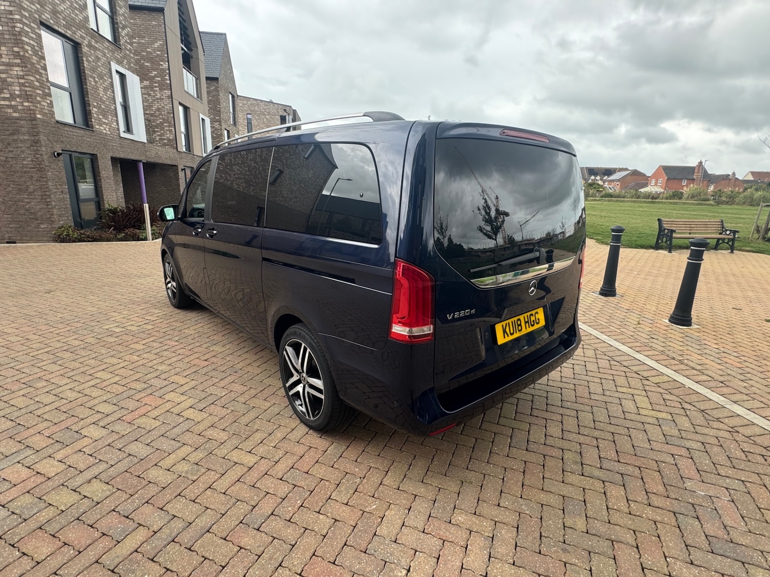 Used Mercedes-Benz V-Class 2018 for sale - 76918739: Photo 6