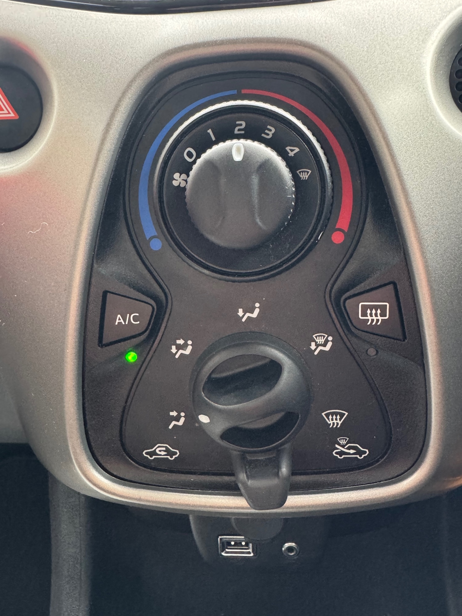 Used Toyota AYGO 2018 for sale - 77531377: Photo 18