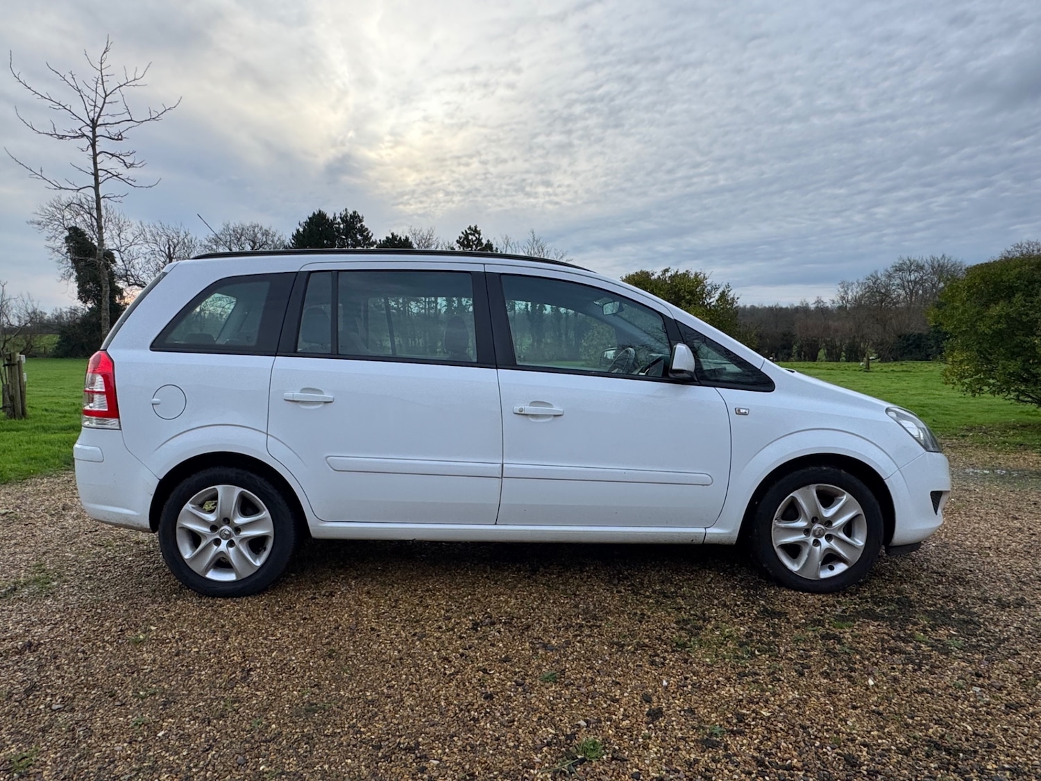 Used Vauxhall Zafira 2014 for sale - 77068857: Photo 24