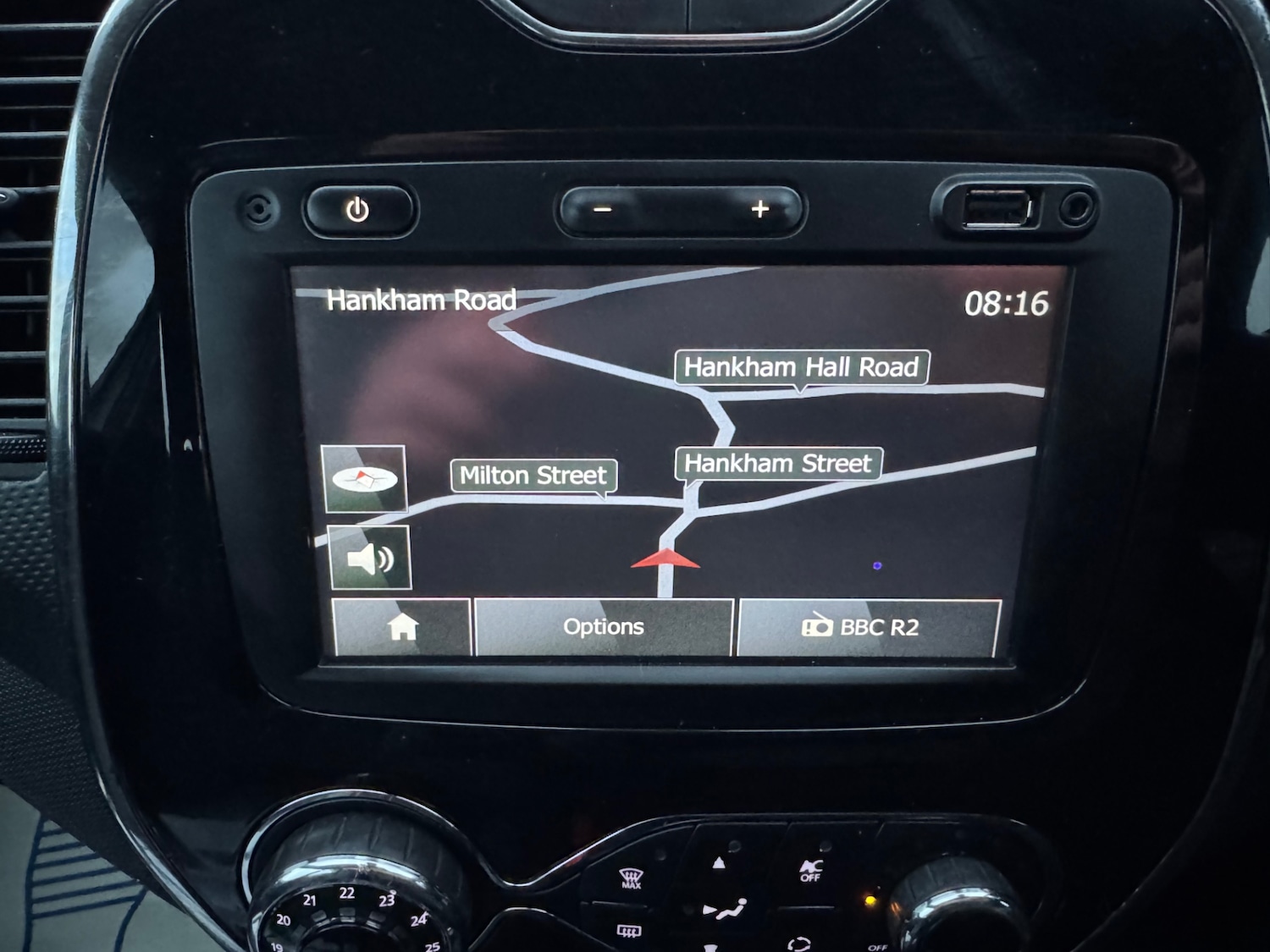 Used Renault Captur 2015 for sale - 77145190: Photo 36