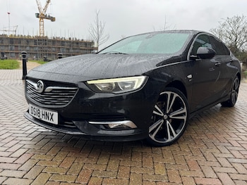Used Vauxhall Insignia 2018 for sale - 77145180: Photo