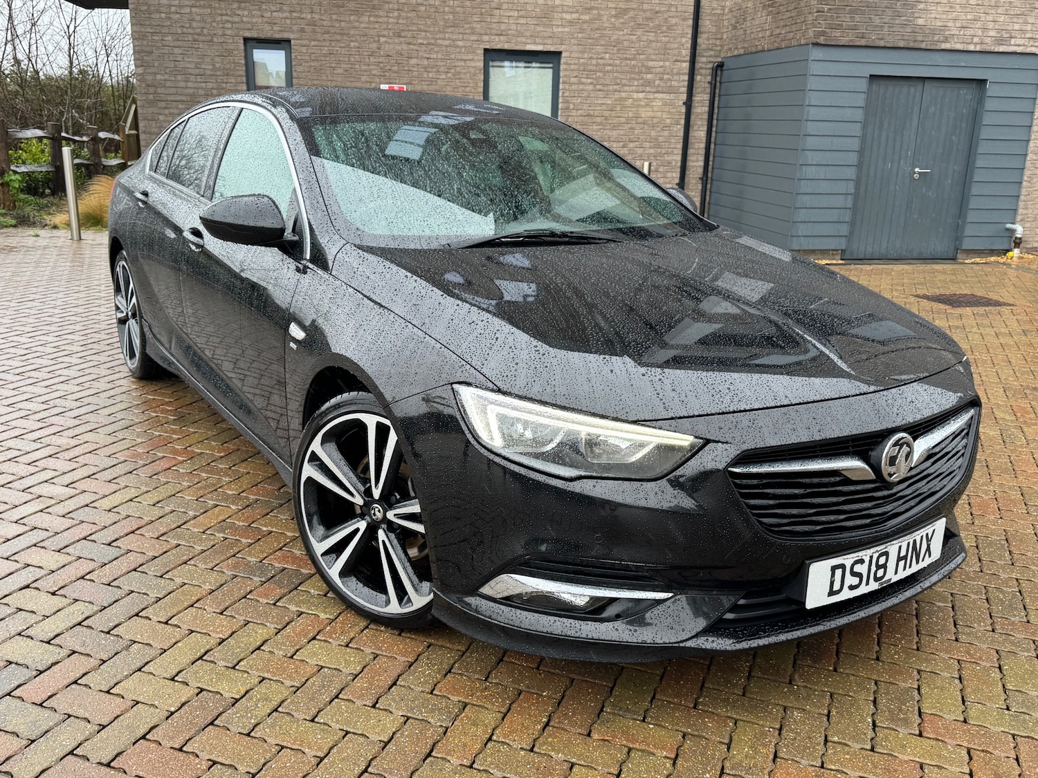 Used Vauxhall Insignia 2018 for sale - 77145180: Photo 4