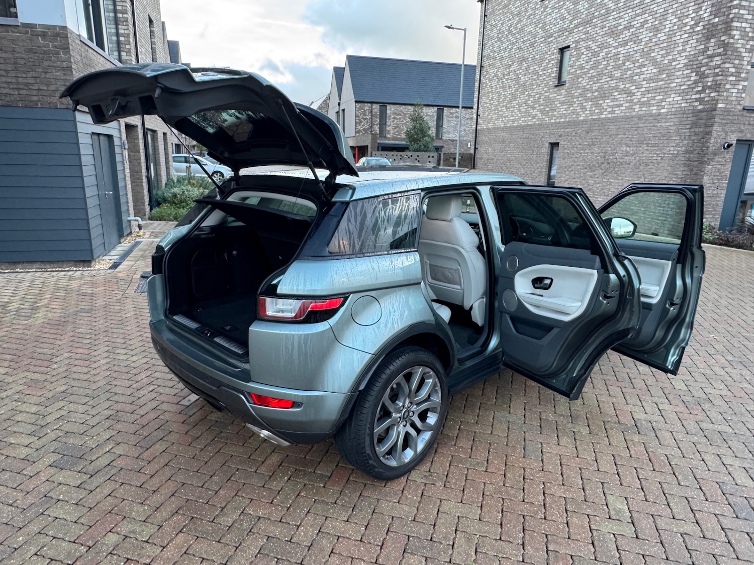 Used Land Rover Range Rover Evoque 2017 for sale - 76904750: Photo 8