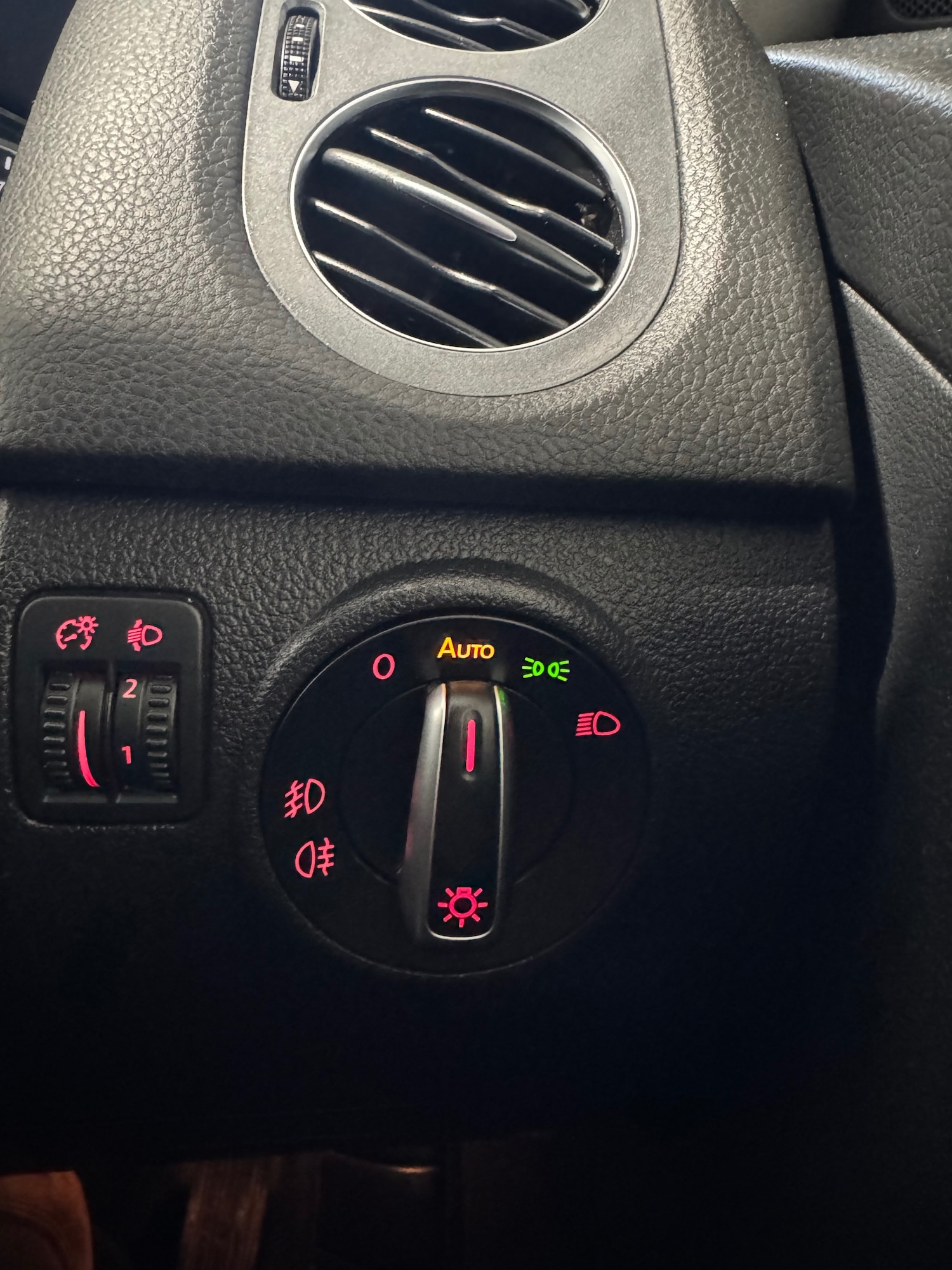 Used Volkswagen Tiguan 2013 for sale - 77774911: Photo 33