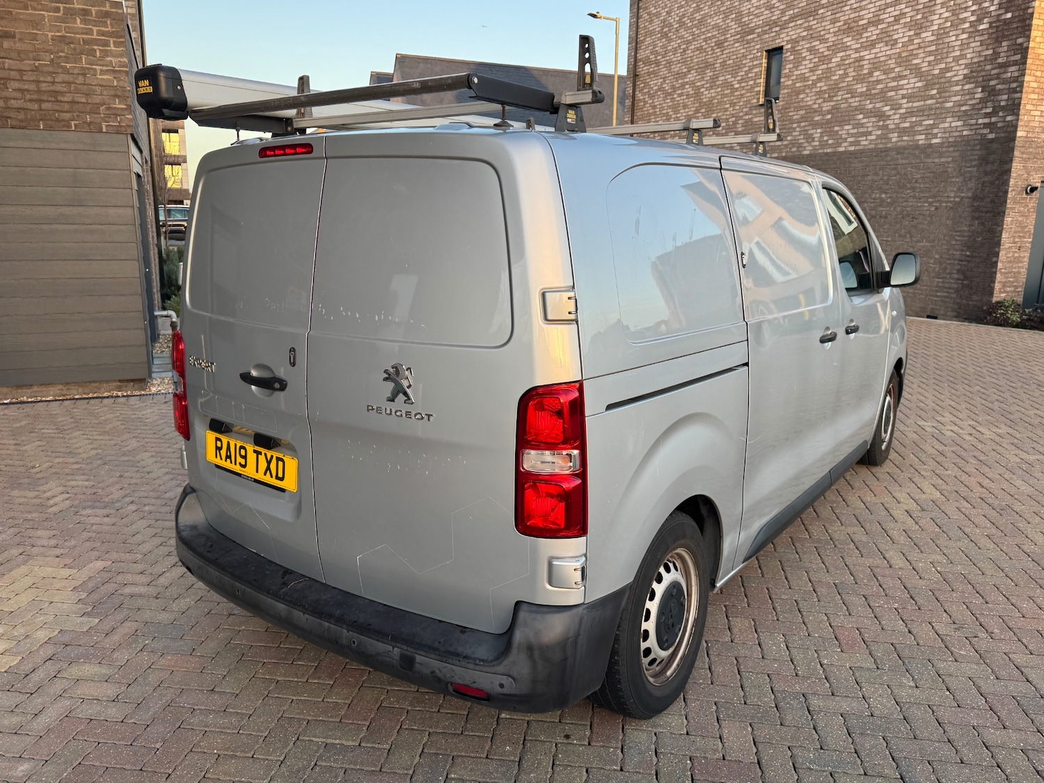 Used Peugeot Expert 2019 for sale - 76895643: Photo 8