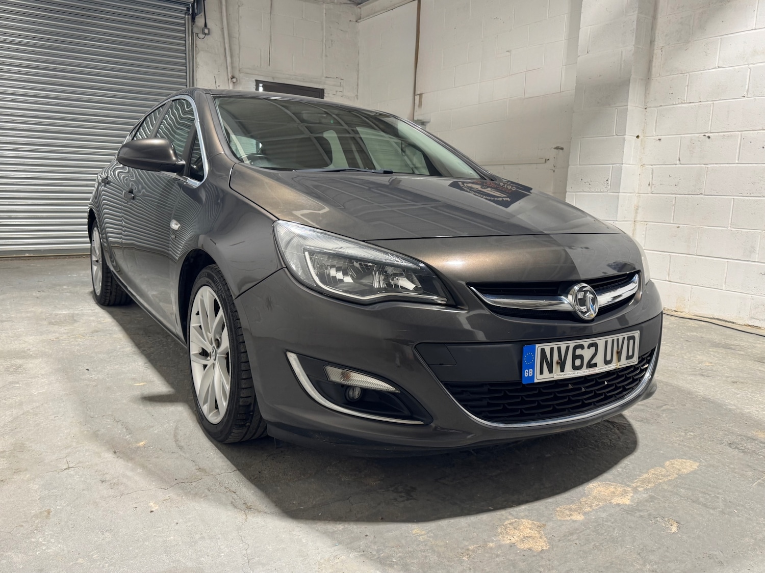 Used Vauxhall Astra 2013 for sale - 77786542: Photo 2