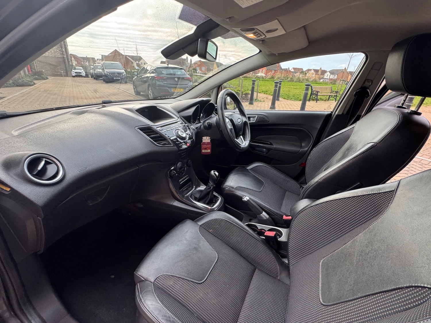 Used Ford Fiesta 2013 for sale - 77145191: Photo 12