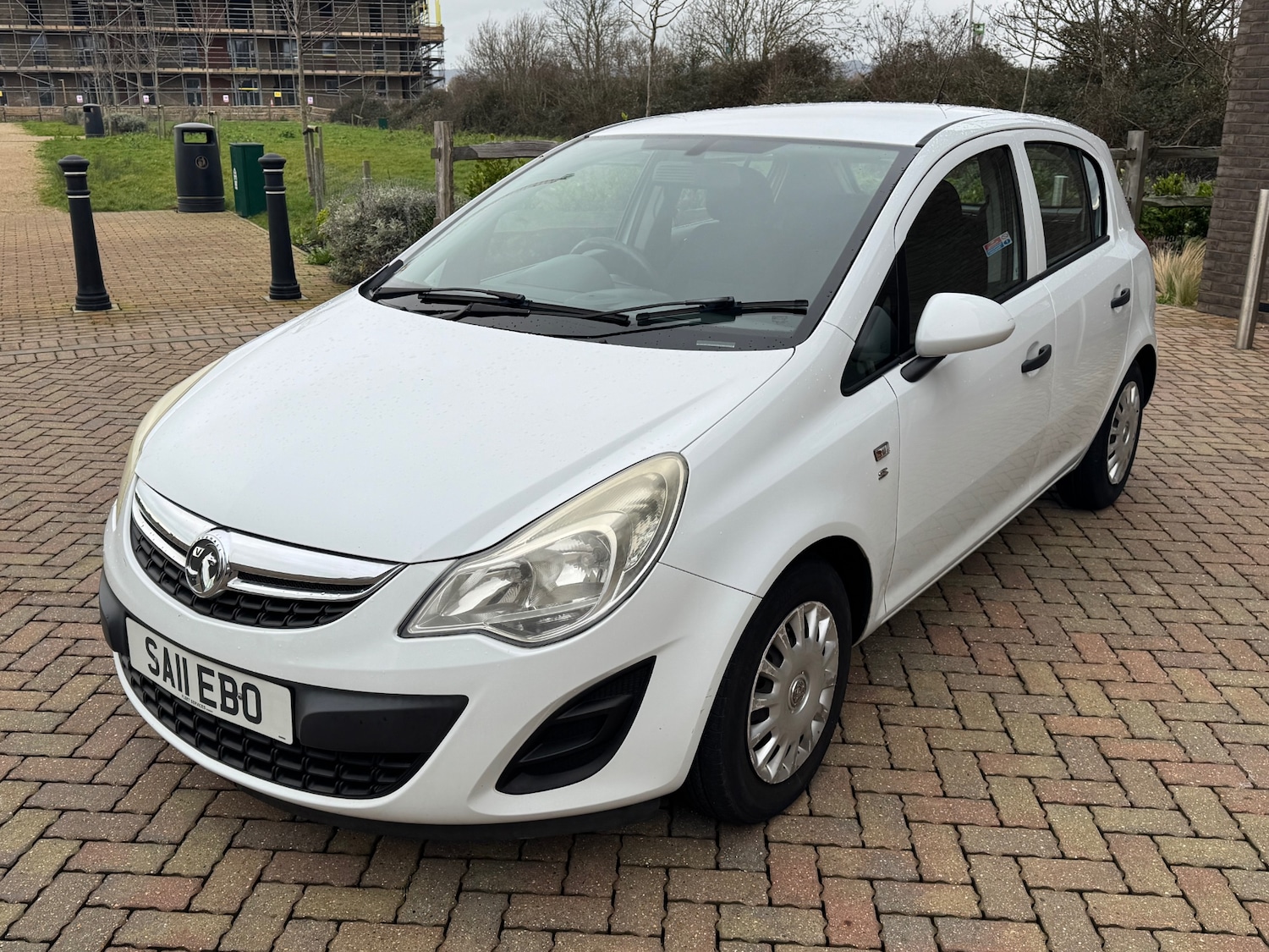 Used Vauxhall Corsa 2011 for sale - 77145189: Photo 2