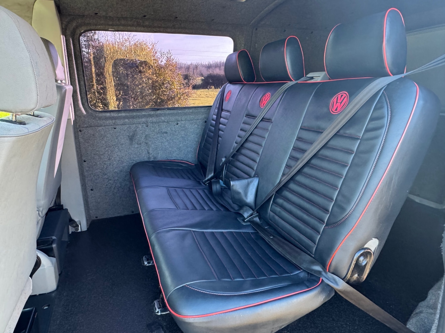 Used Volkswagen Transporter 2012 for sale - 77208569: Photo 11