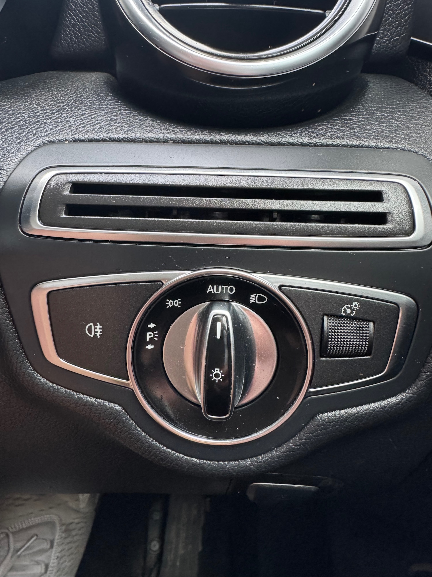 Used Mercedes-Benz C Class 2014 for sale - 78084660: Photo 40