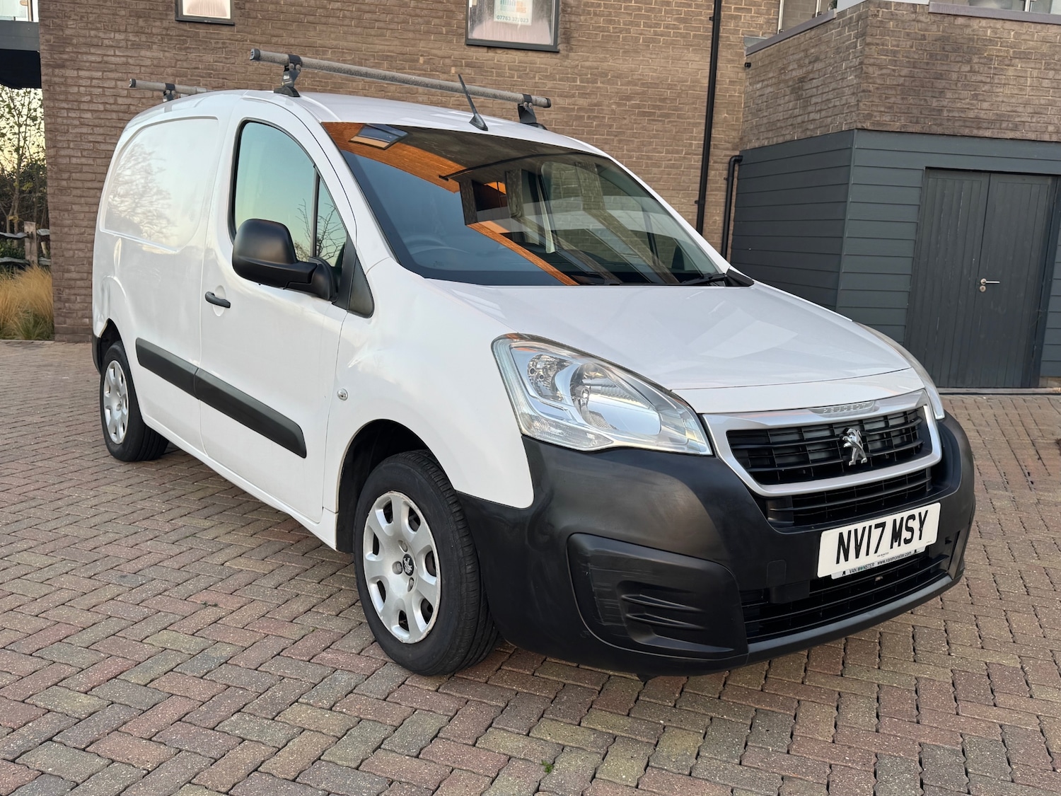 Used Peugeot Partner 2017 for sale - 76895648: Photo 1