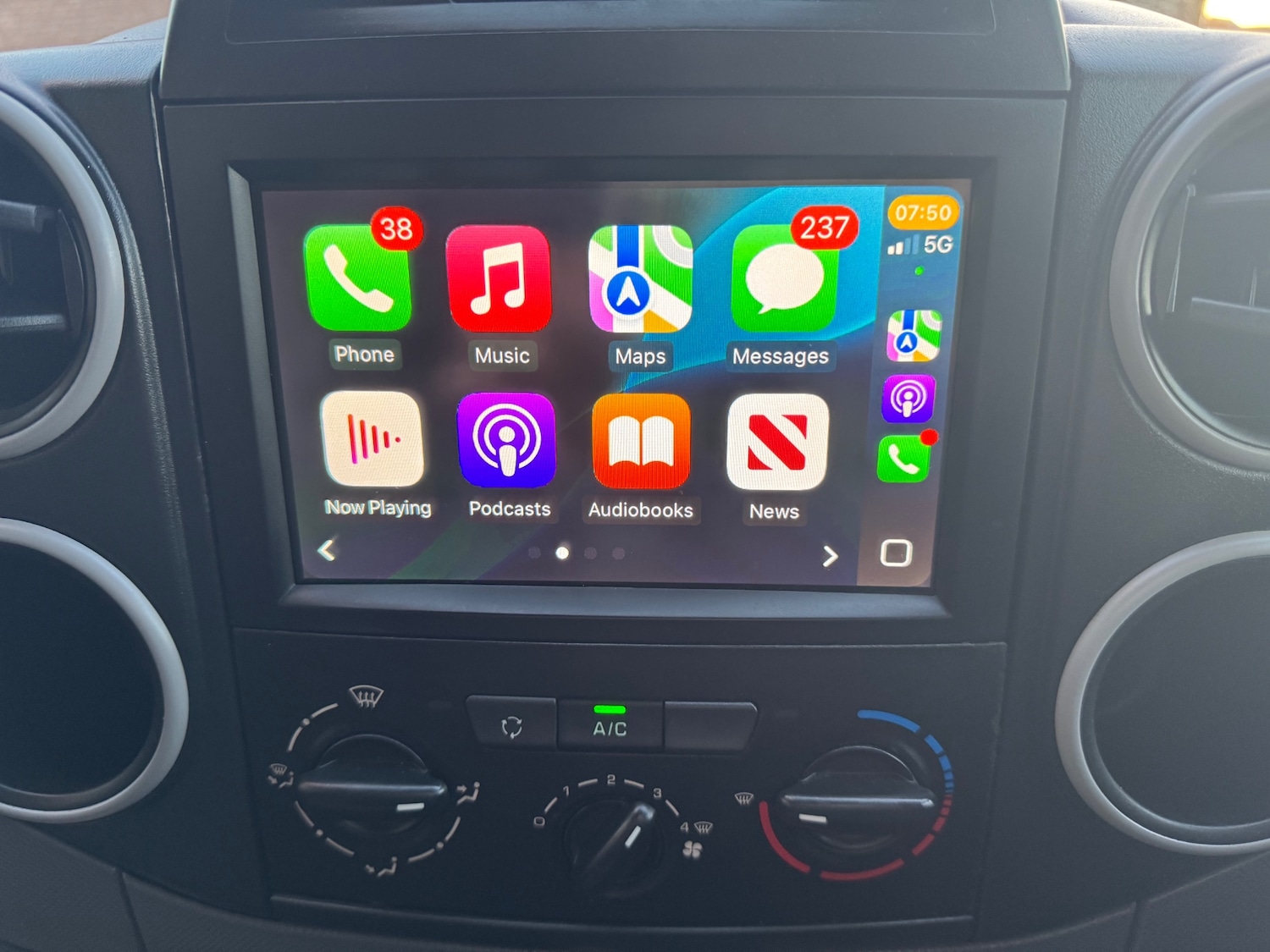 Used Peugeot Partner 2017 for sale - 76895648: Photo 15