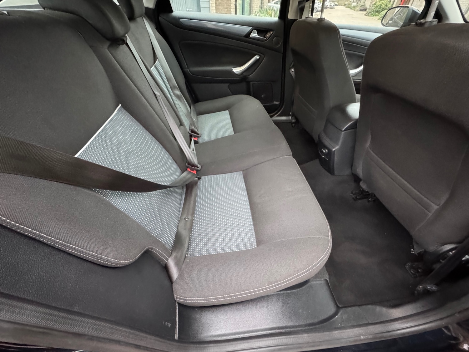 Used Ford Mondeo 2012 for sale - 76895301: Photo 10