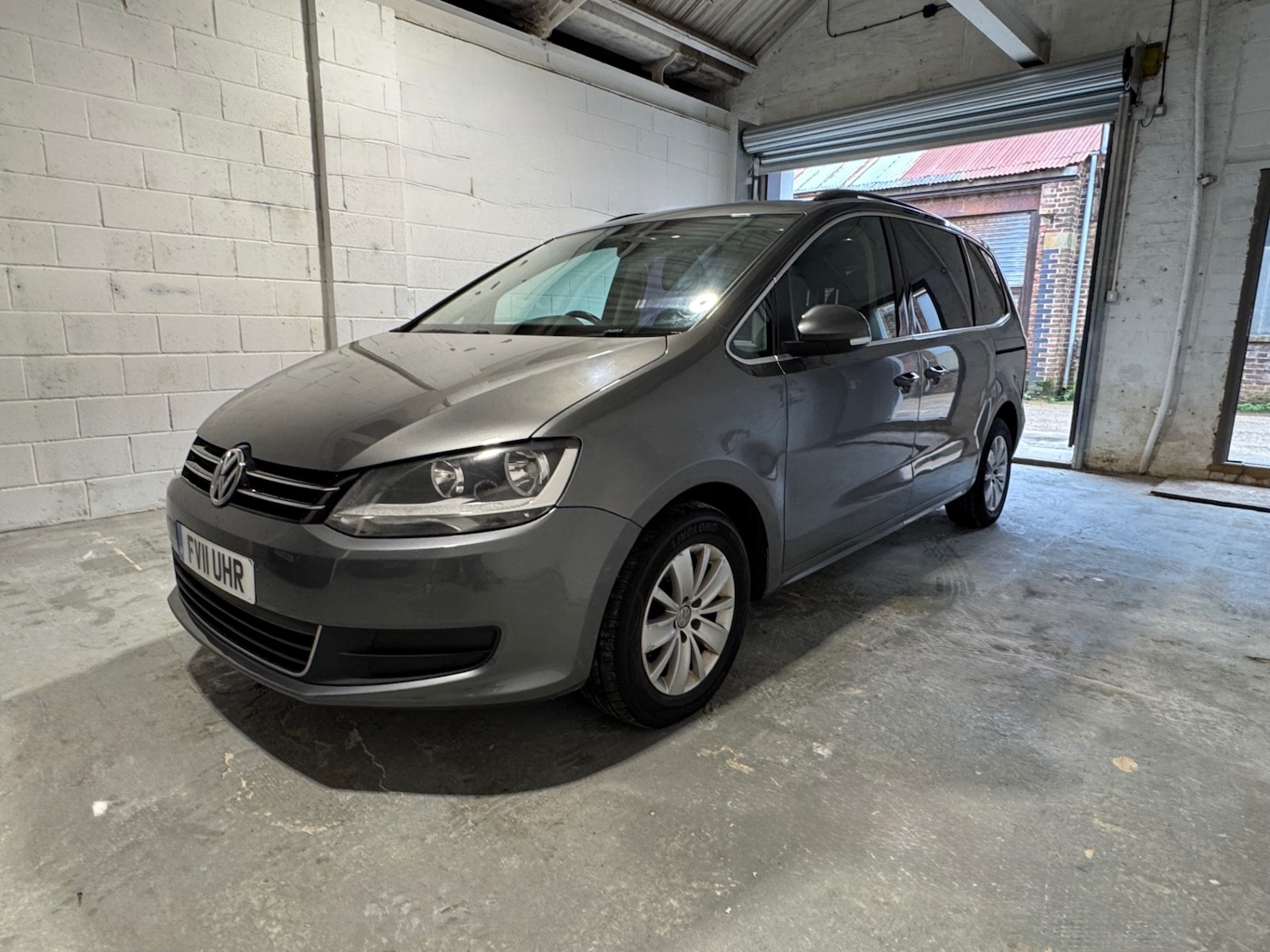 Used Volkswagen Sharan 2011 for sale - 77662678: Photo 3