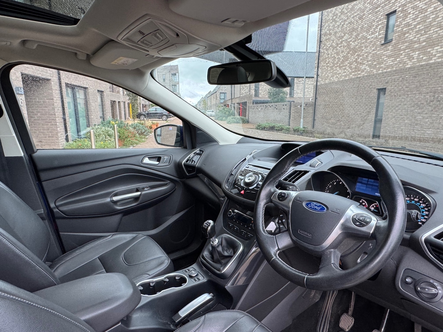 Used Ford Kuga 2015 for sale - 76895824: Photo 10