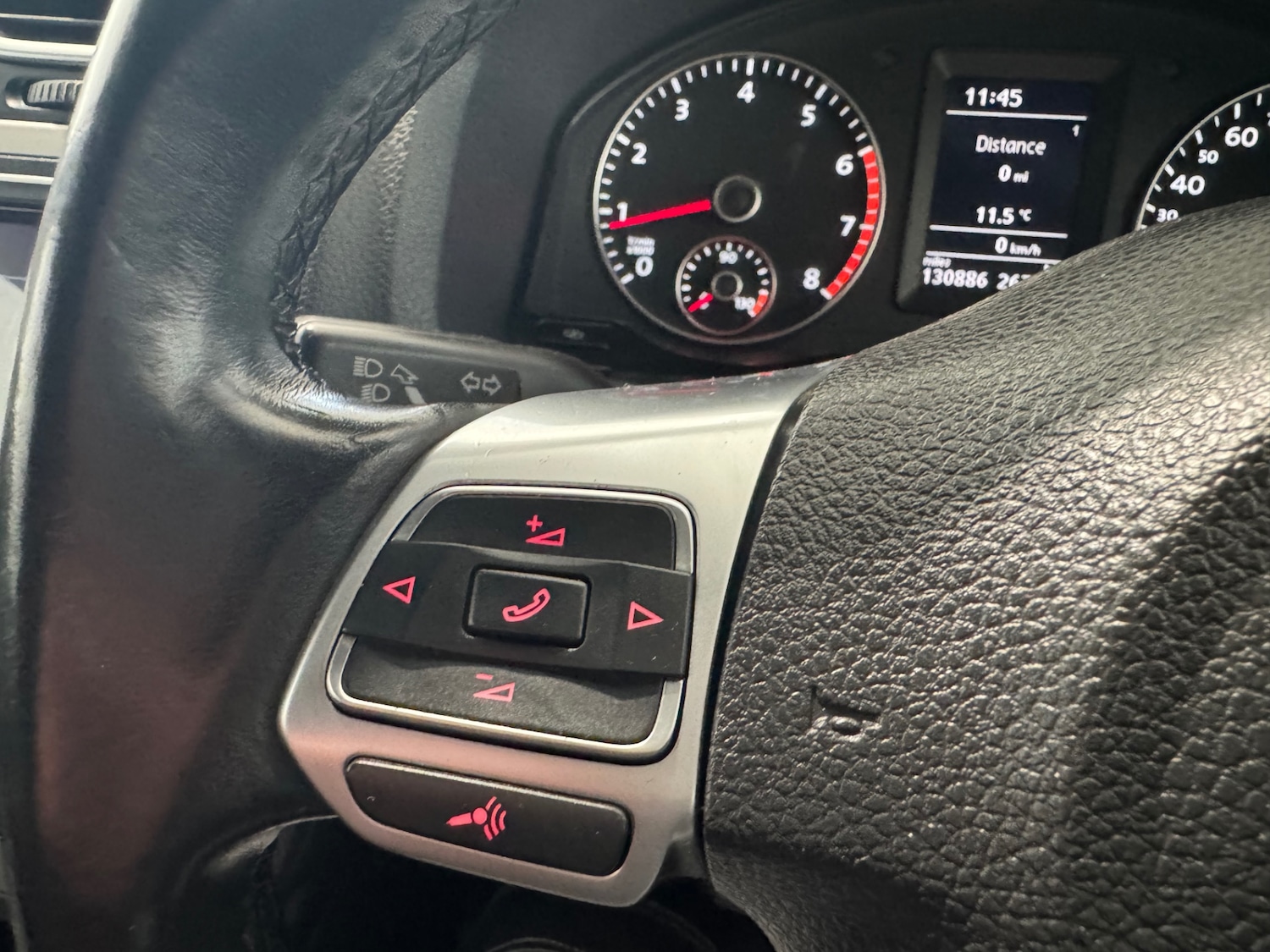 Used Volkswagen Scirocco 2011 for sale - 77145192: Photo 27