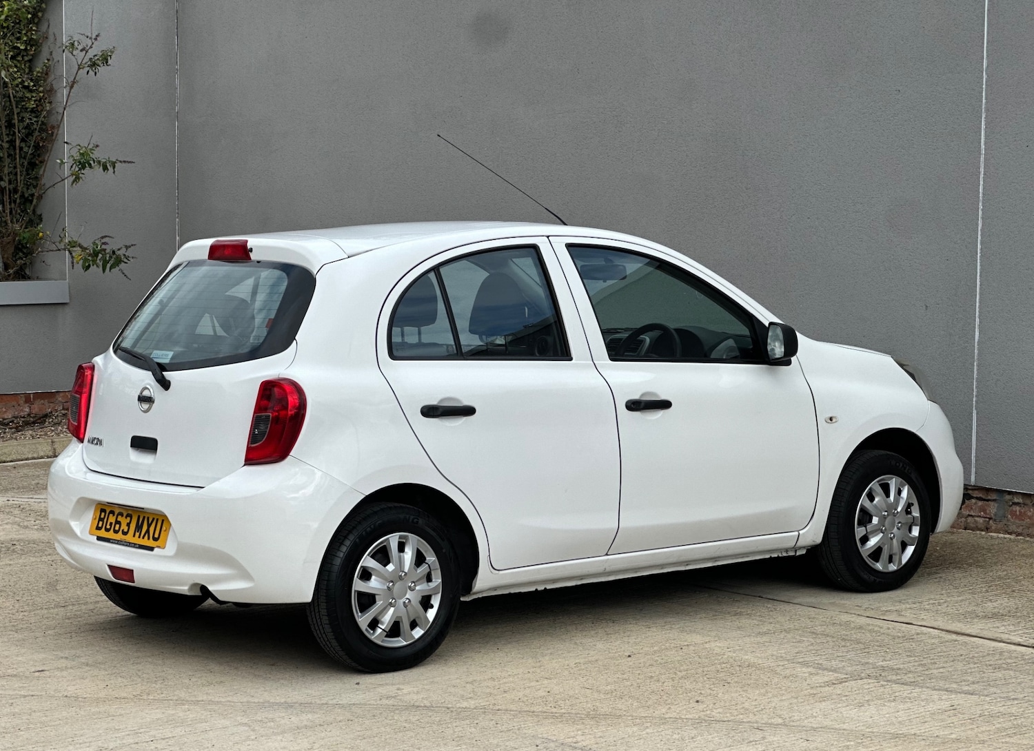 Vehicle 28