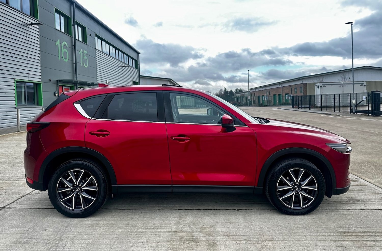 Used Mazda CX-5 2018 for sale - 77400388: Photo 73