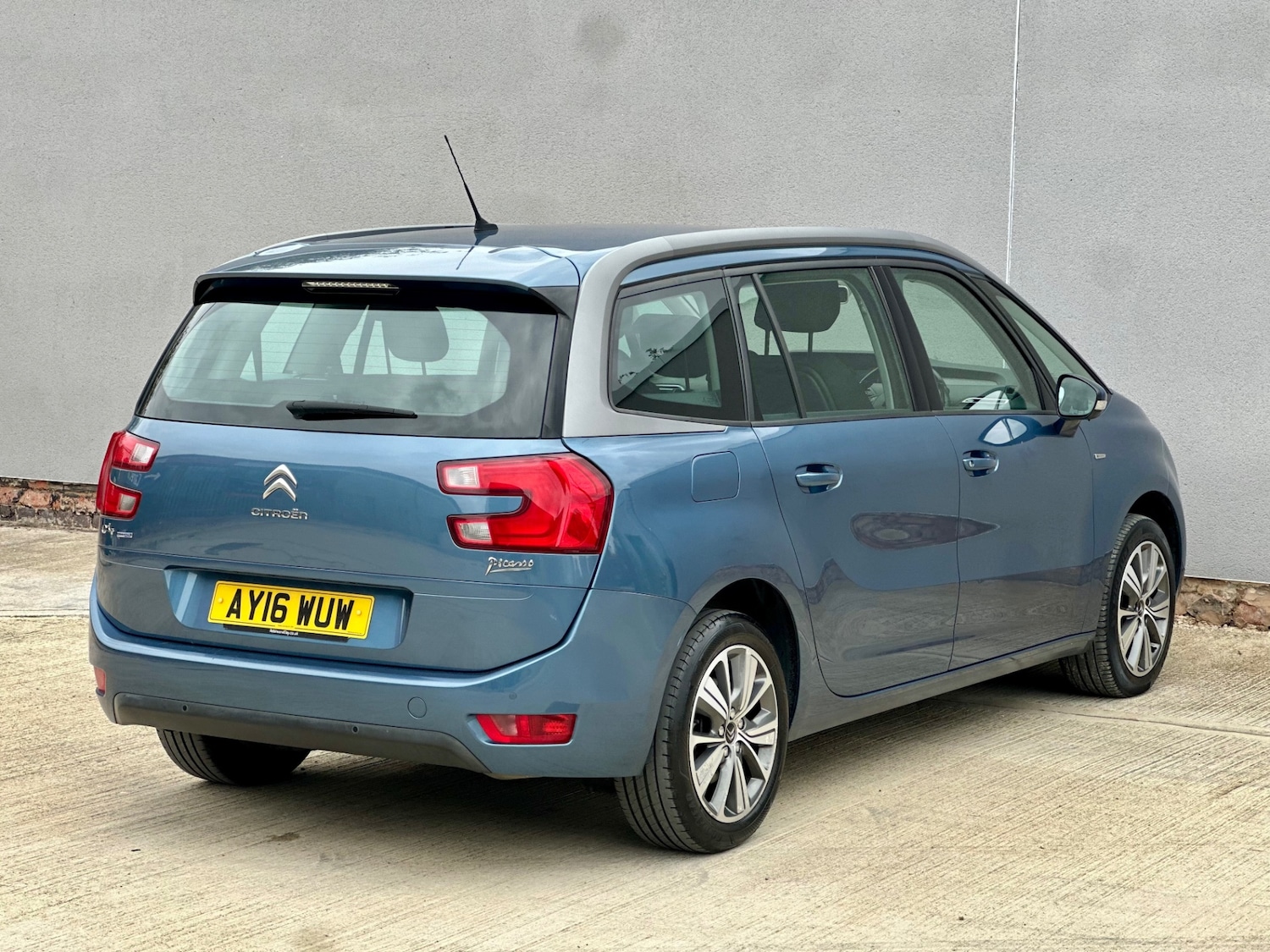 Used Citroen C4 Grand Picasso 2016 for sale - 76293397: Photo 56