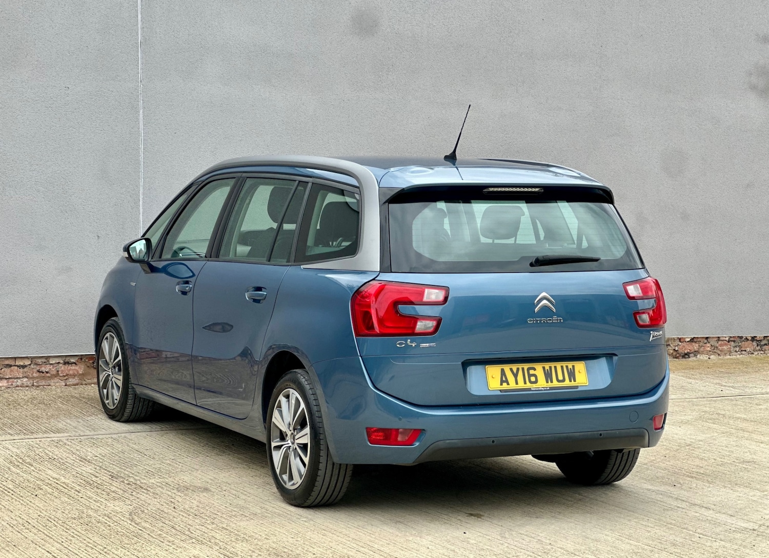 Used Citroen C4 Grand Picasso 2016 for sale - 76293397: Photo 59
