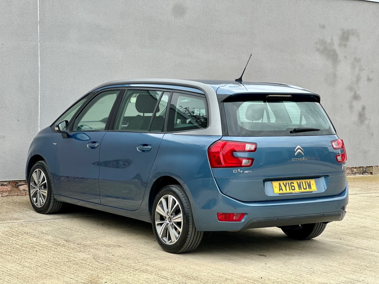 Used Citroen C4 Grand Picasso 2016 for sale - 76293397: Photo 60