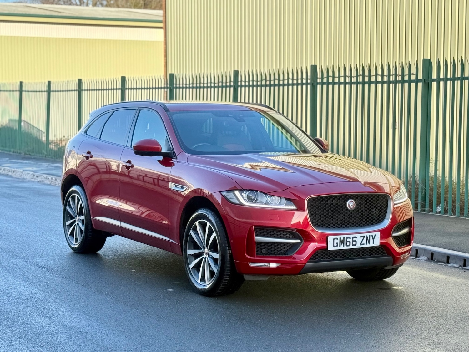 Used Jaguar F-Pace 2016 for sale - 77186513: Photo 32