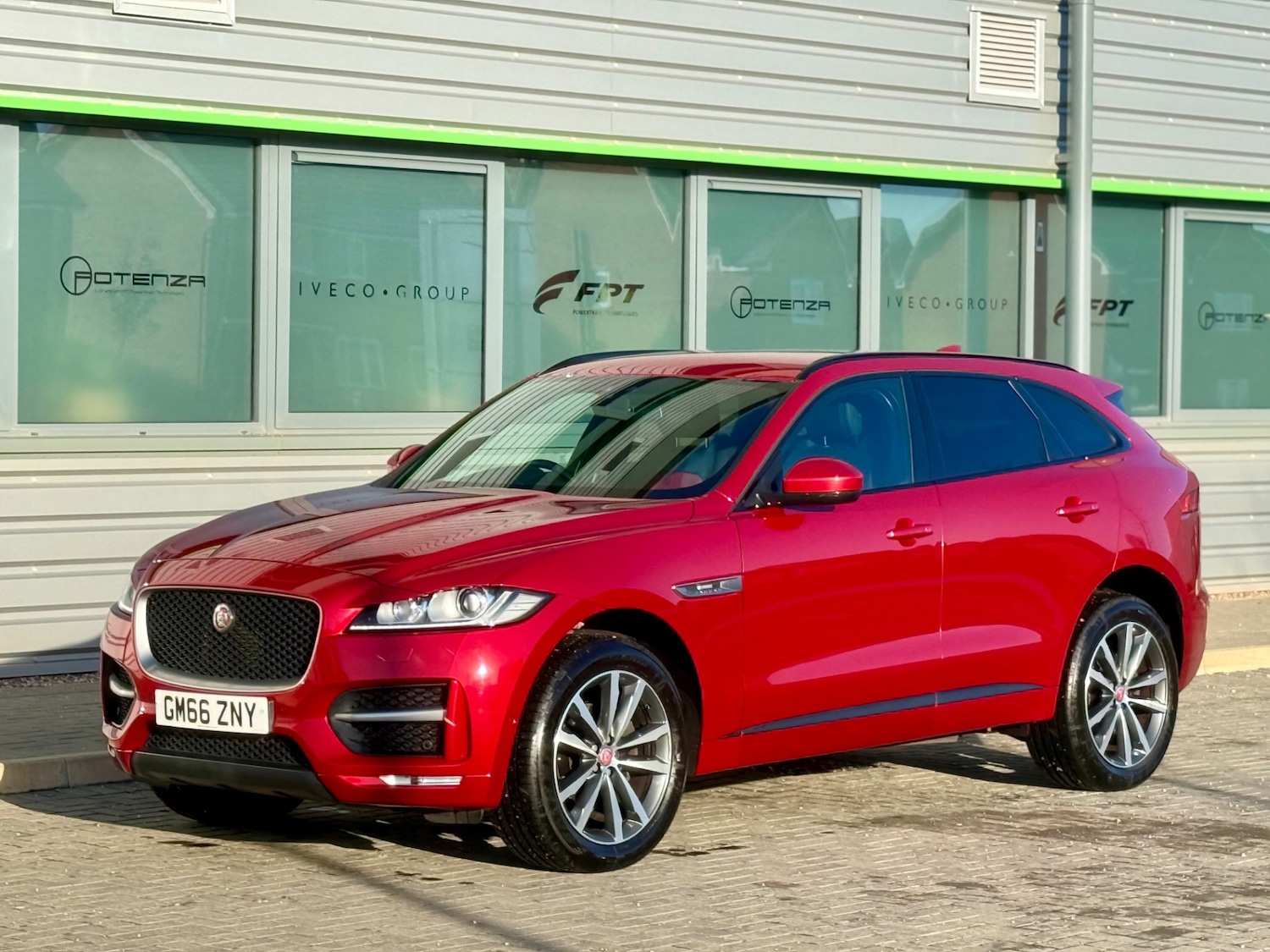 Used Jaguar F-Pace 2016 for sale - 77186513: Photo 37