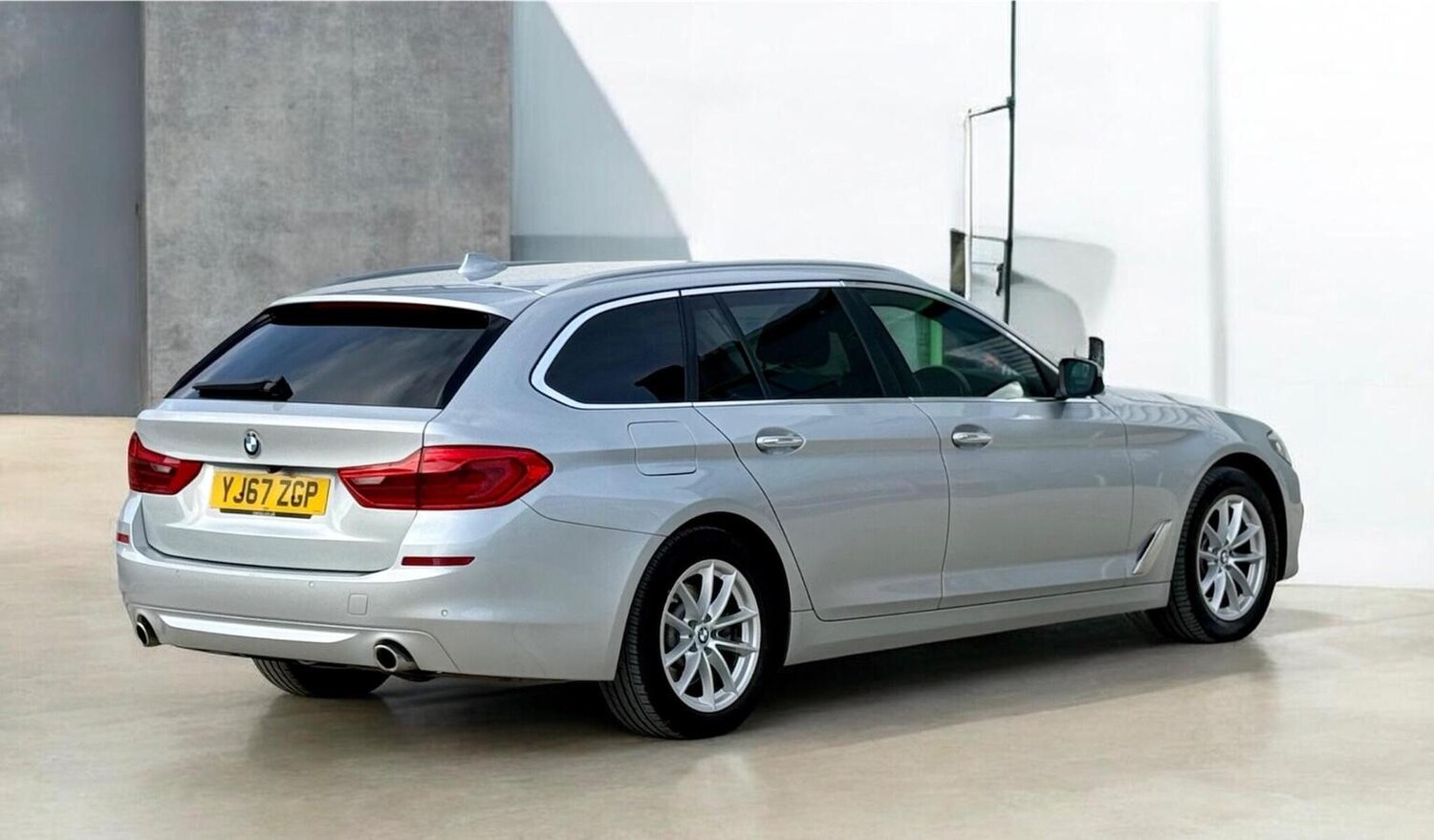 Used BMW 5 Series 2017 for sale - 77688998: Photo 27