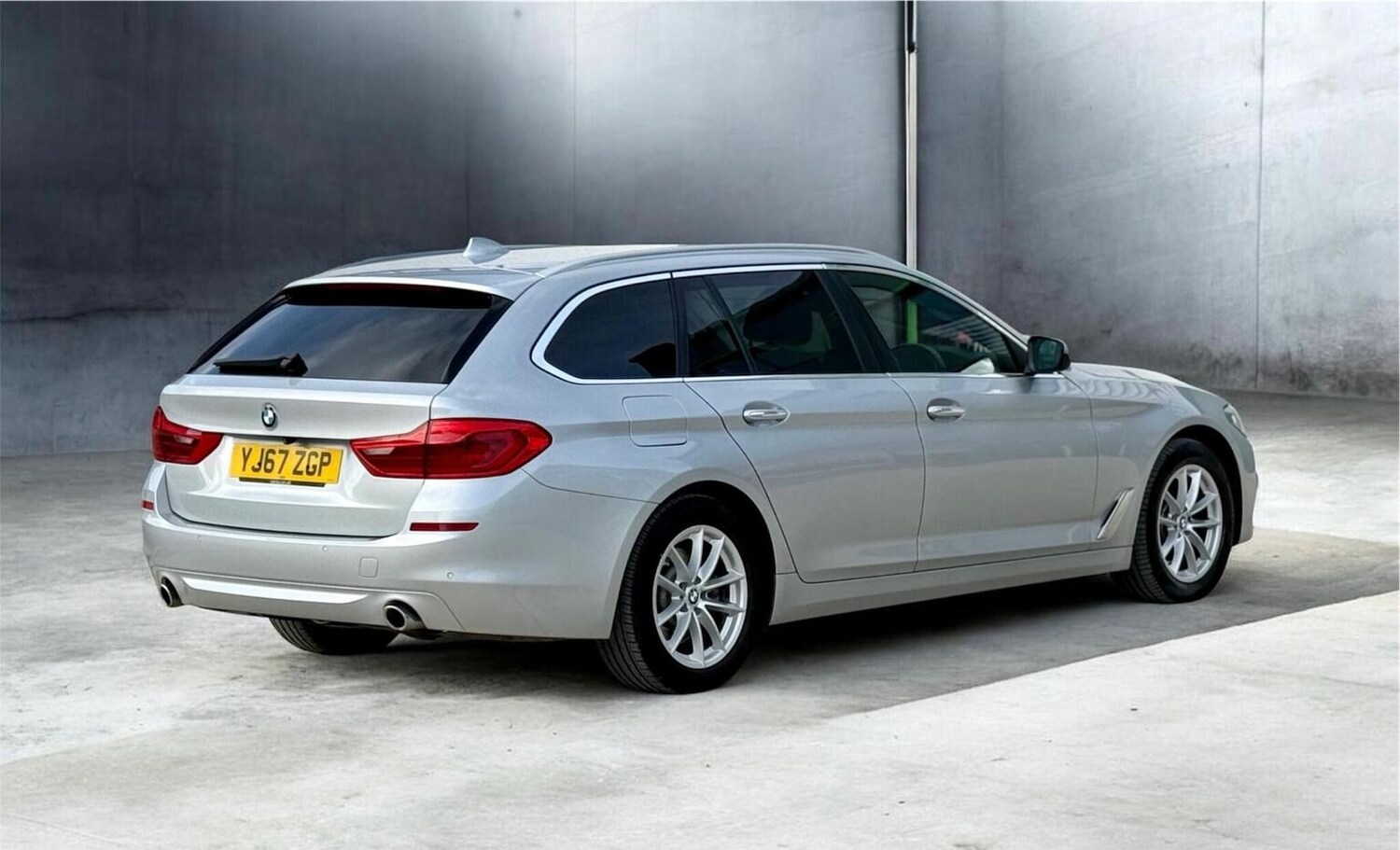 Used BMW 5 Series 2017 for sale - 77688998: Photo 28