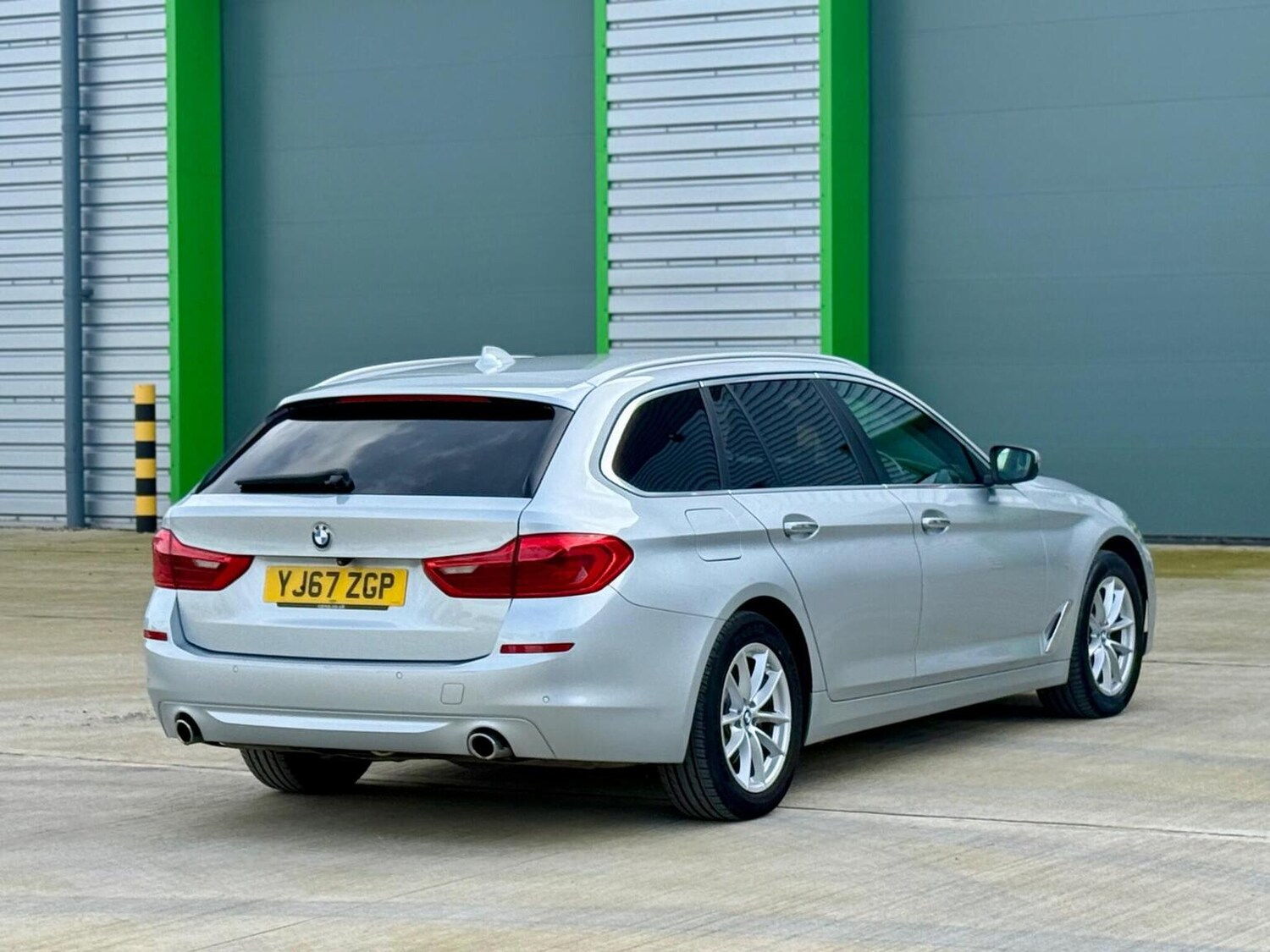 Used BMW 5 Series 2017 for sale - 77688998: Photo 40